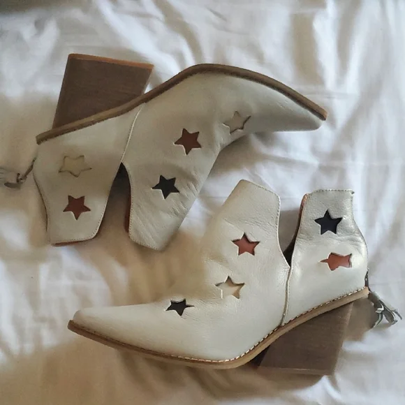 Silvia Cobos Shoot For The Moon Leather Star Booties - Picture 2 of 12